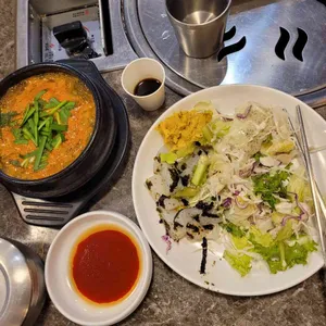 미술관 흑염소숯불화로구이전문점 사진