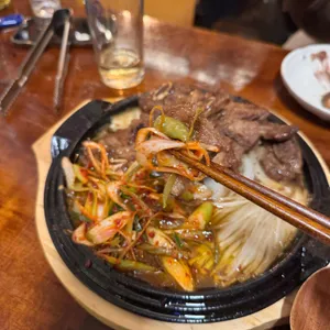 동주 대표 사진