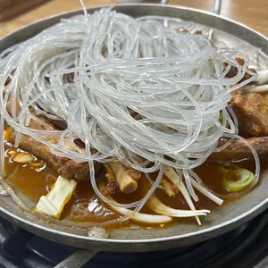 매운돼지등갈비찜 사진 1