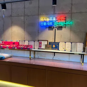 k헤밍웨이 카페 대표 사진