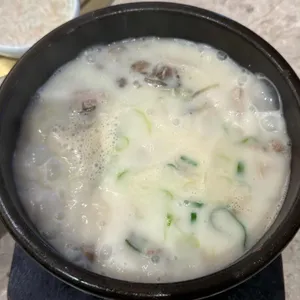 거대돼지국밥 사진 2