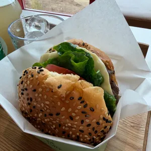 카페 까치와 호랑이 사진