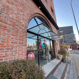 아끼 대표 사진