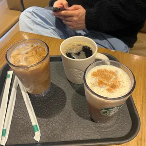 스타벅스 사진 2