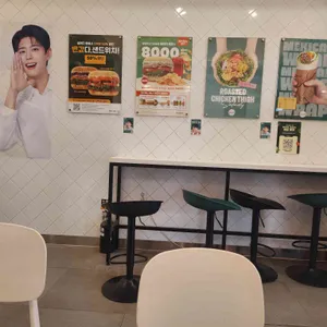 샐러디 대표 사진