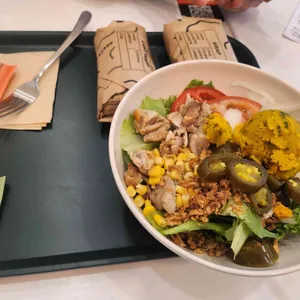 샐러디 대표 사진