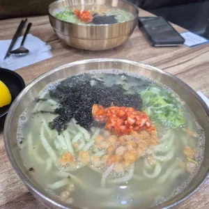 온천역칼국수 사진 1