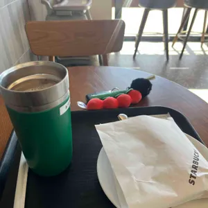 스타벅스 사진 1