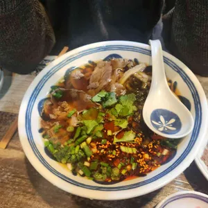 마마파오추우육면 대표 사진