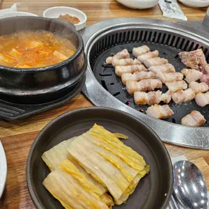 맛찬들왕소금구이 대표 사진