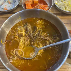 팔탄육칼 사진 1