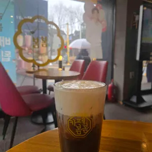 카페 봄봄 사진 1