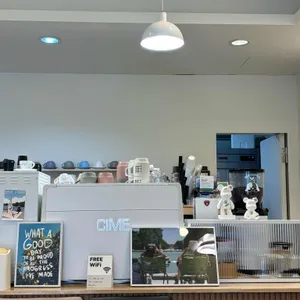 카페드레떼 대표 사진