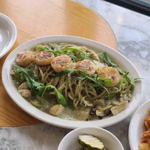 어거스트원 대표 사진