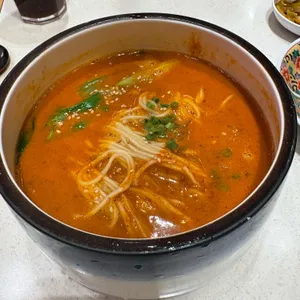 크리스탈제이드 대표 사진