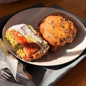 에디션 엠 대표 사진