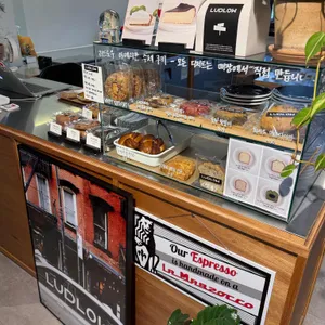 러드로우 대표 사진