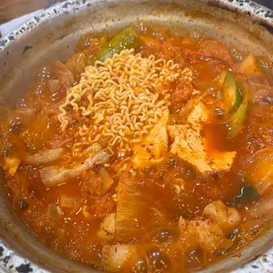 육찌삼 대표 사진
