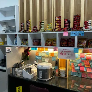 장미꽃 떡볶이&라면 대표 사진