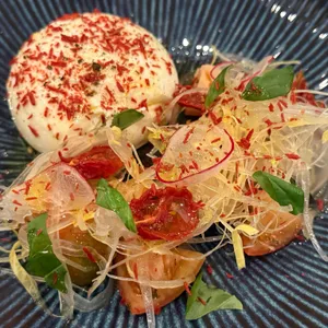 모노클 대표 사진