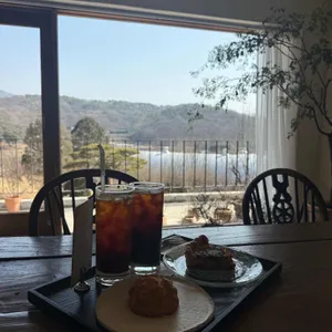 앙떼떼페레 대표 사진