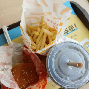 롯데리아 대표 사진