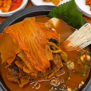 청년감자탕 대표 사진