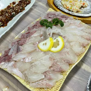 신라회센타 대표 사진