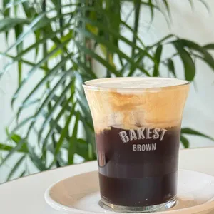 베이커스트 브라운 사진