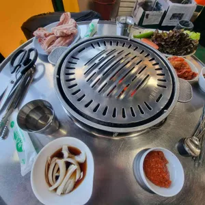 꼼사모꼼장어숯불구이 대표 사진