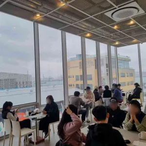 피아크 대표 사진