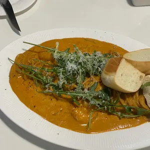 페스토 대표 사진