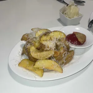 페스토 대표 사진