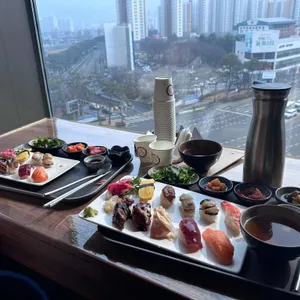 더봉반 대표 사진