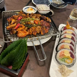 사라 대표 사진