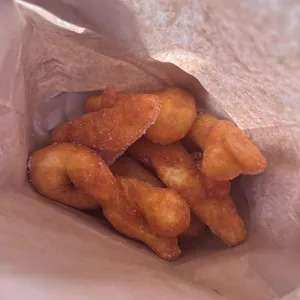 사랑이듬뿍담긴수제꽈배기 사진