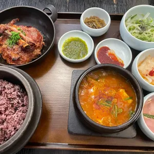 백운 대표 사진