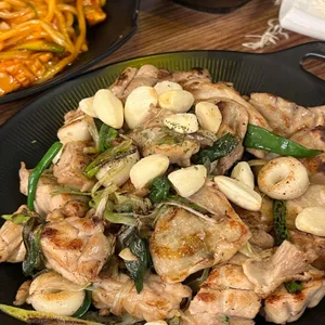 기영이 숯불두마리치킨 대표 사진