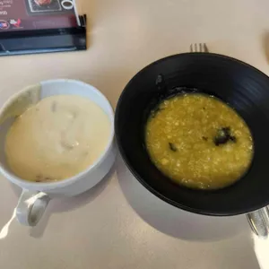 애슐리퀸즈 사진