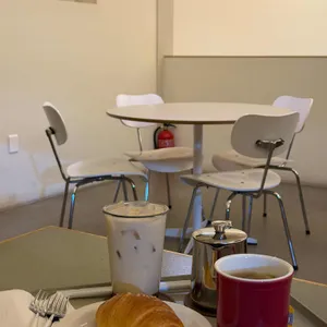 cafe mnt 대표 사진