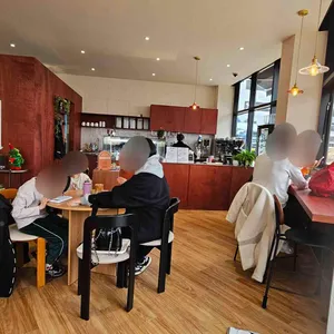 랏츠오브러브 대표 사진