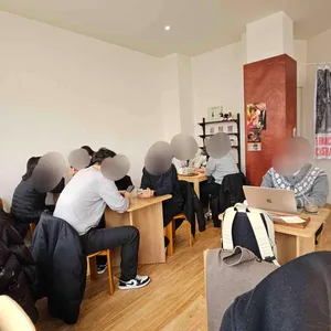 랏츠오브러브 대표 사진