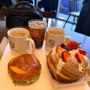 이설하베이커리카페 사진 1