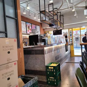 메가커피 대표 사진