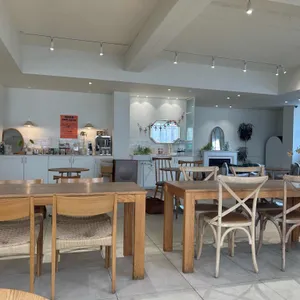 어나더미네스 대표 사진