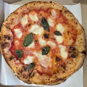 포폴로피자 대표 사진