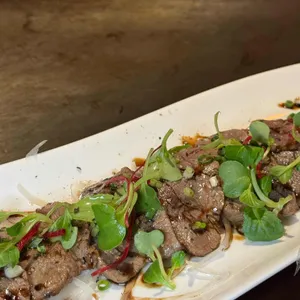 데판킹 대표 사진