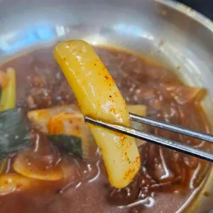 통큰솥뚜껑닭볶음탕 대표 사진