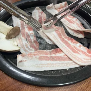 금강숯불생고기 사진