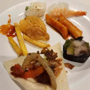 애슐리퀸즈 대표 사진